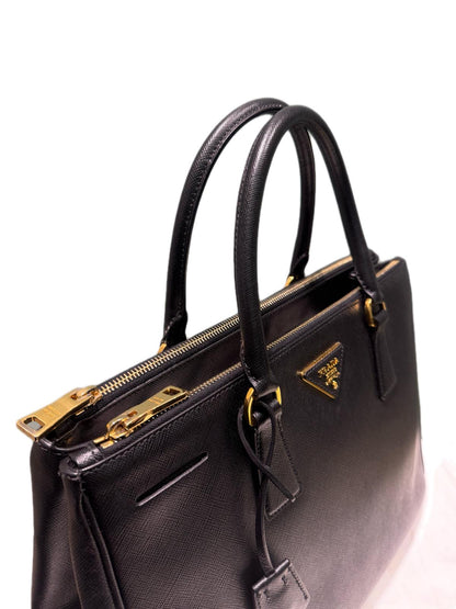 GALLERIA LARGE PRADA