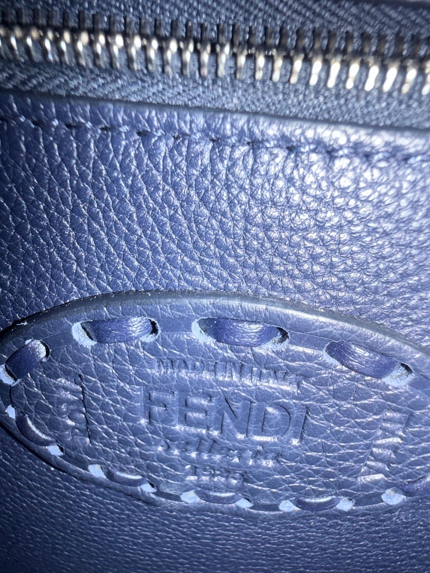 MINI PEEKABOO BLU FENDI