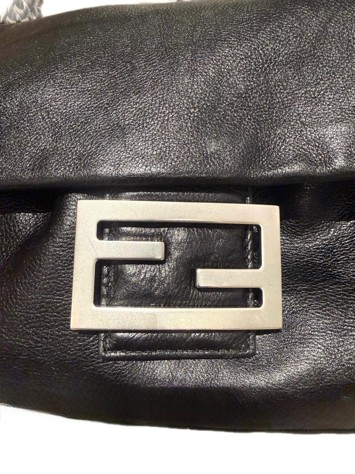 BAGUETTE LARGE FENDI